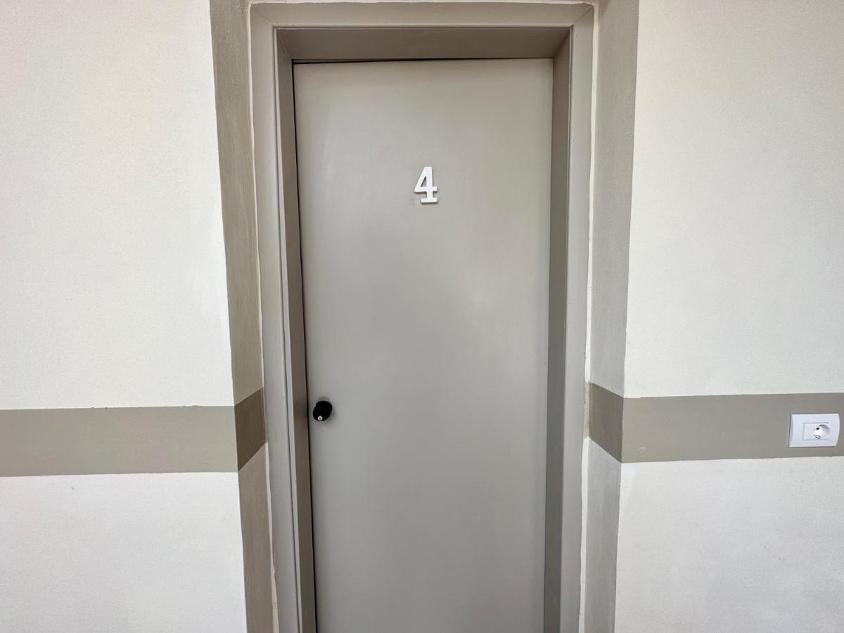 Center Rooms Piacenza Bagian luar foto
